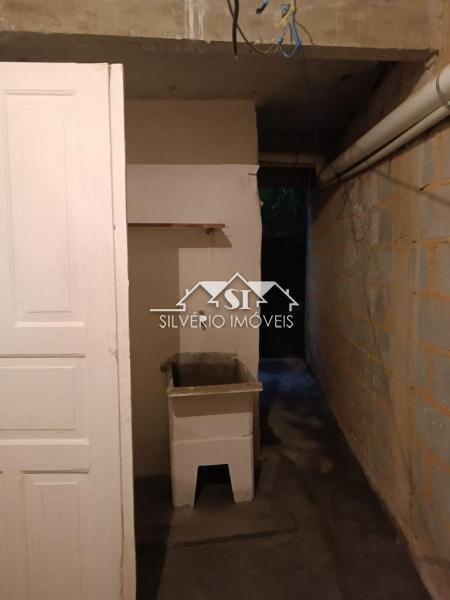 Casa à venda com 3 quartos, 180m² - Foto 24