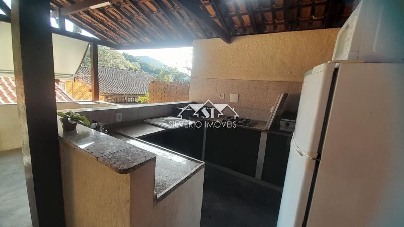 Casa à venda com 3 quartos, 300m² - Foto 6