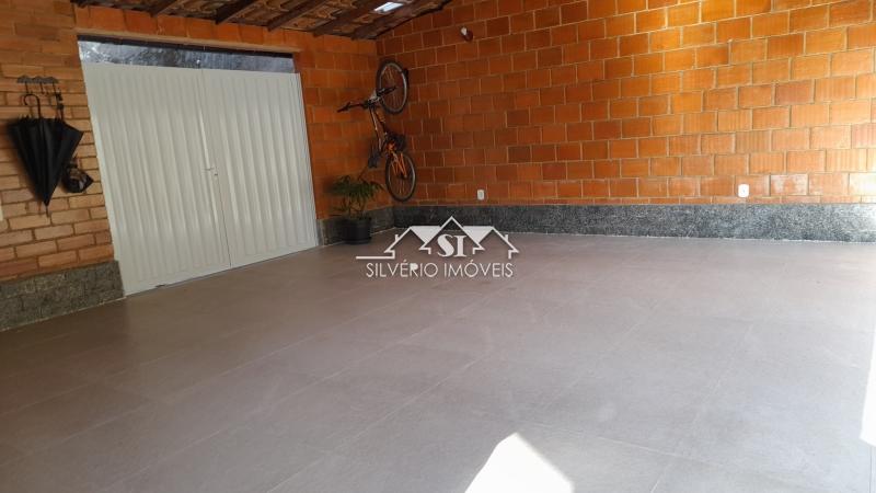 Casa à venda com 3 quartos, 300m² - Foto 15