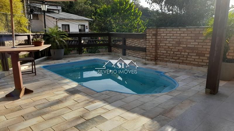 Casa à venda com 3 quartos, 300m² - Foto 16