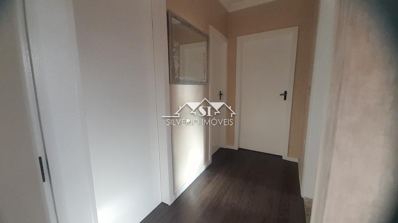 Casa à venda com 3 quartos, 300m² - Foto 18