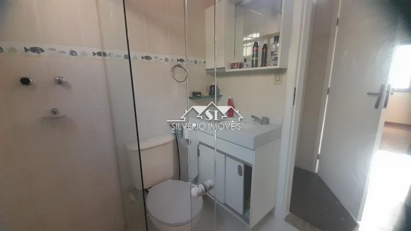 Casa à venda com 3 quartos, 300m² - Foto 26