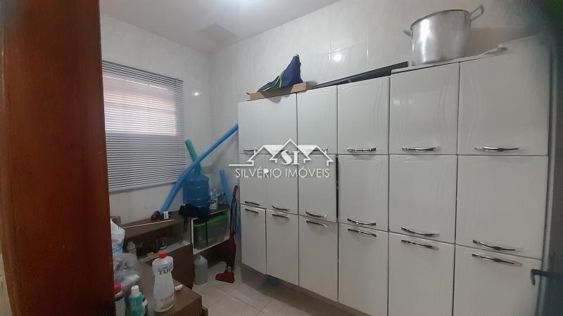 Casa à venda com 3 quartos, 300m² - Foto 41