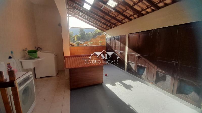 Casa à venda com 3 quartos, 300m² - Foto 44