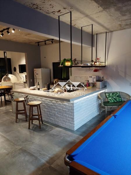 Casa à venda com 3 quartos, 216m² - Foto 8