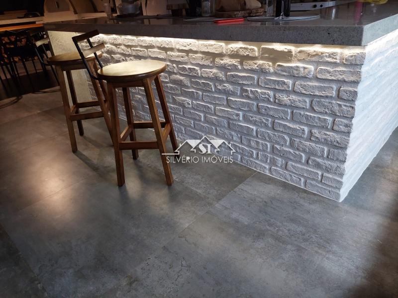 Casa à venda com 3 quartos, 216m² - Foto 10