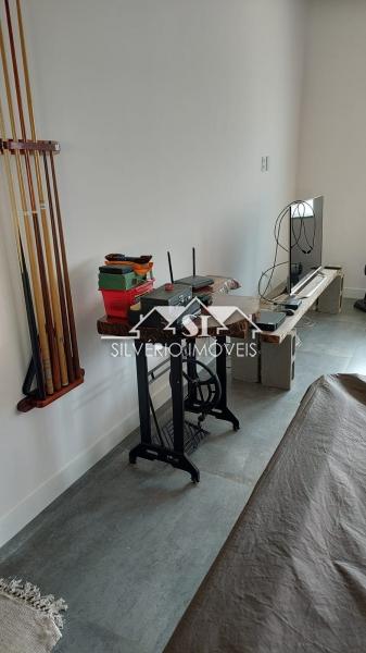 Casa à venda com 3 quartos, 216m² - Foto 12
