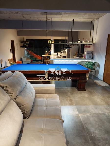 Casa à venda com 3 quartos, 216m² - Foto 23