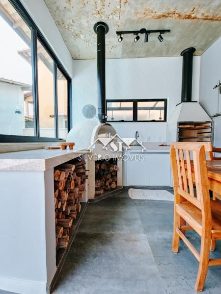 Casa à venda com 3 quartos, 216m² - Foto 34