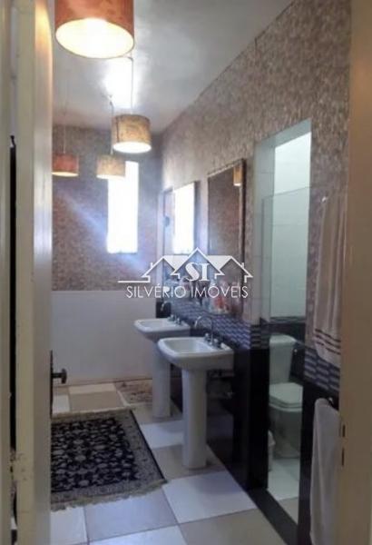 Casa à venda com 4 quartos, 230m² - Foto 4