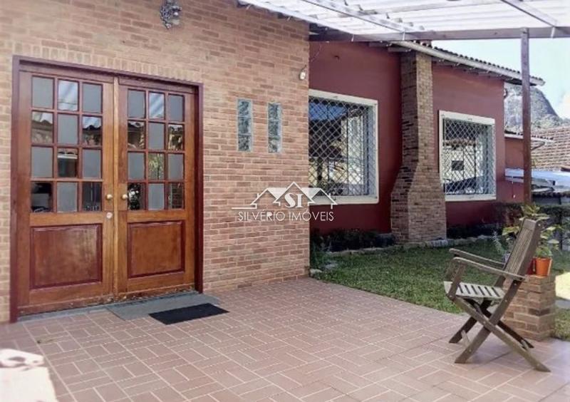 Casa em Quitandinha - Petrópolis/RJ  - 4 Quartos