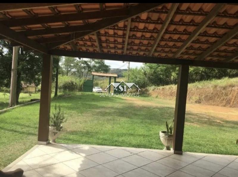 Sítio à venda com 3 quartos, 430m² - Foto 2