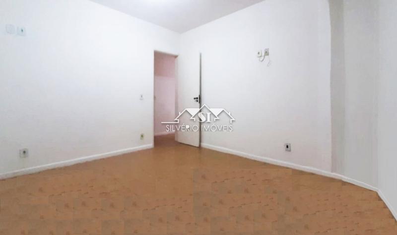 Casa à venda com 3 quartos, 420m² - Foto 16