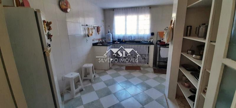 Casa à venda com 3 quartos, 420m² - Foto 22