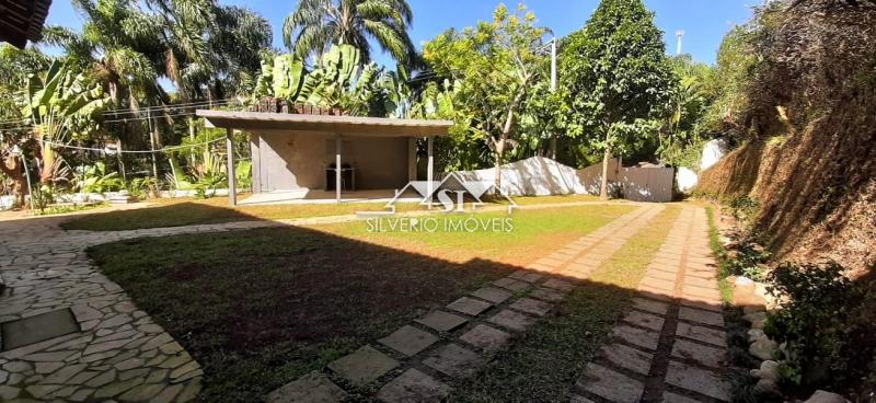 Casa à venda com 3 quartos, 420m² - Foto 4