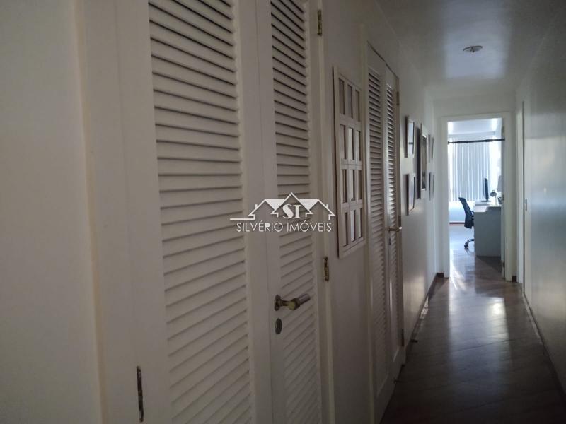 Apartamento à venda com 4 quartos, 200m² - Foto 13