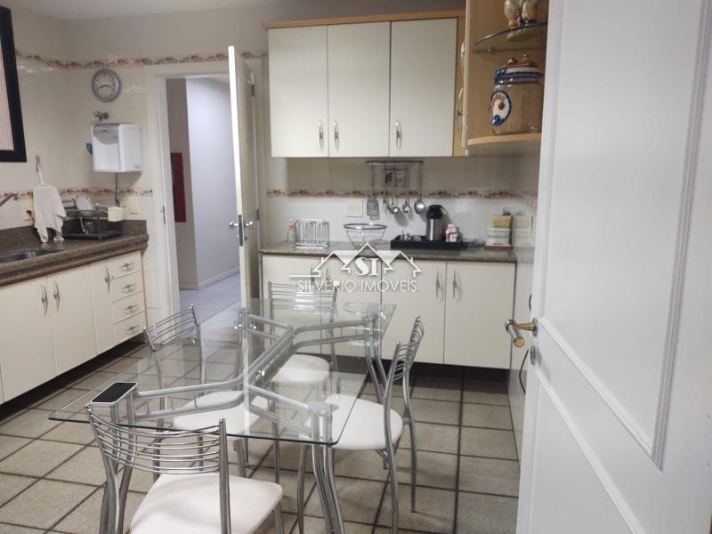 Apartamento à venda com 4 quartos, 200m² - Foto 16