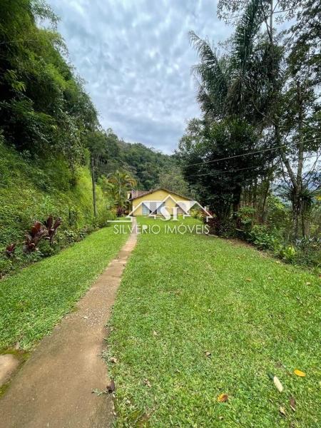 Casa à venda com 5 quartos, 330m² - Foto 24