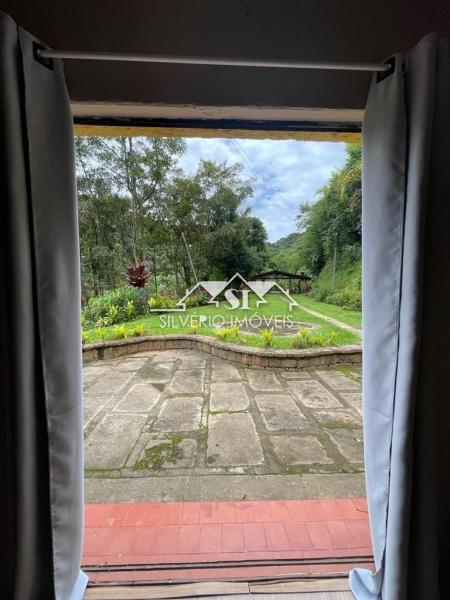 Casa à venda com 5 quartos, 330m² - Foto 8