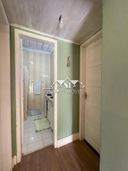 Casa à venda com 5 quartos, 330m² - Foto 11