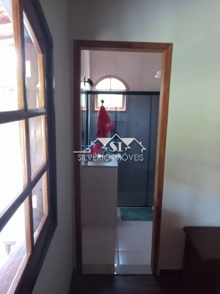 Casa à venda com 2 quartos, 180m² - Foto 11
