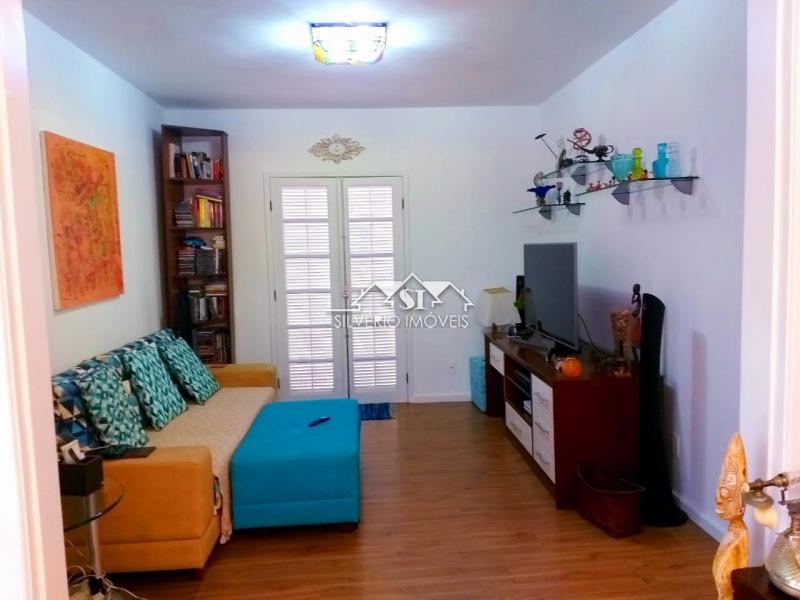 Casa à venda e aluguel com 3 quartos, 300m² - Foto 6