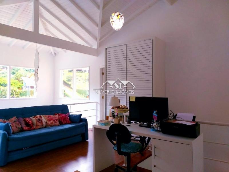 Casa à venda e aluguel com 3 quartos, 300m² - Foto 12