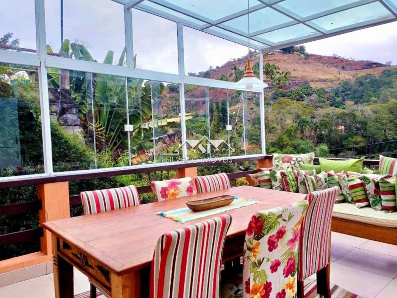 Casa à venda e aluguel com 3 quartos, 300m² - Foto 26