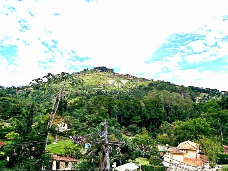 Casa à venda e aluguel com 3 quartos, 300m² - Foto 28