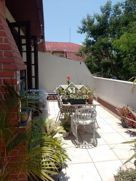 Apartamento à venda com 2 quartos, 69m² - Foto 2