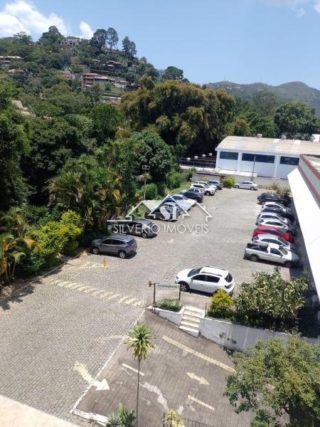 Apartamento à venda com 2 quartos, 69m² - Foto 30
