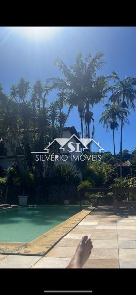 Casa à venda com 5 quartos, 360m² - Foto 9