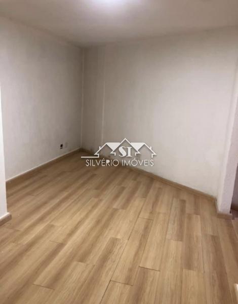 Apartamento à venda com 2 quartos, 60m² - Foto 4