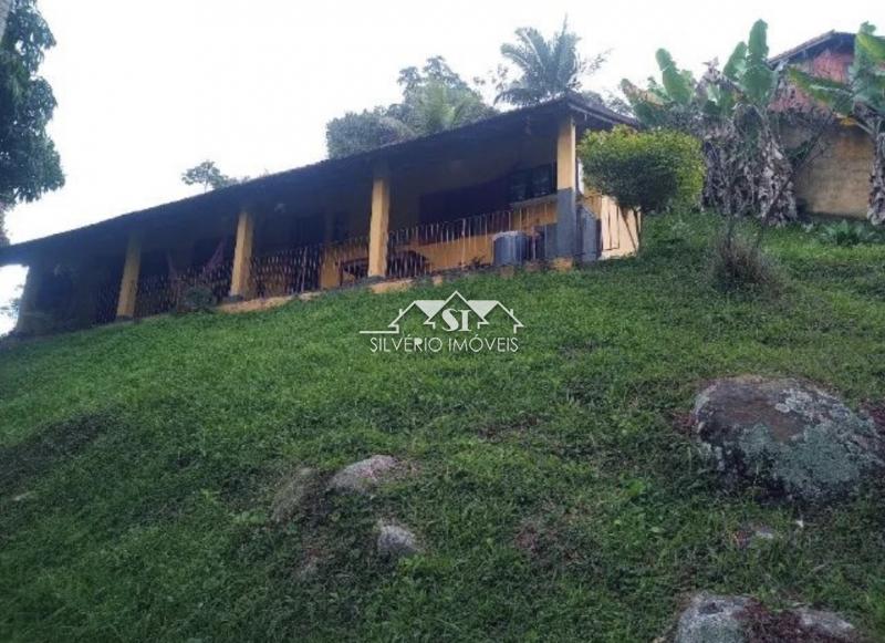 Chácara à venda com 2 quartos, 230m² - Foto 2