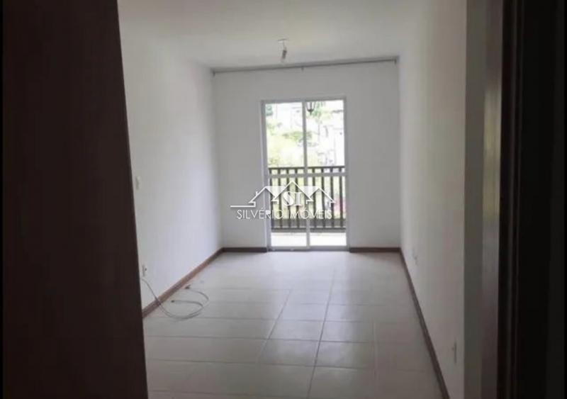 Apartamento à venda com 1 quarto, 55m² - Foto 8