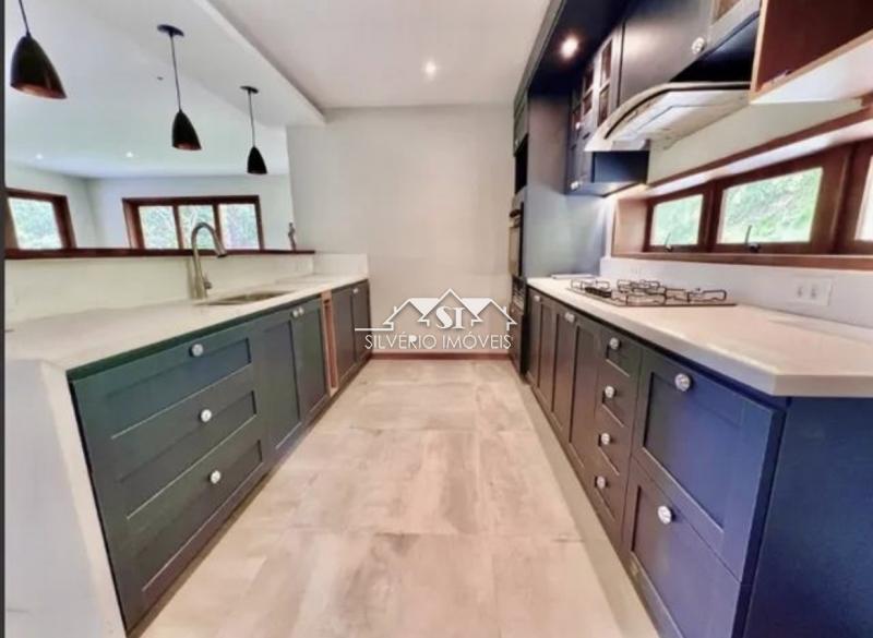 Casa à venda com 3 quartos, 170m² - Foto 6
