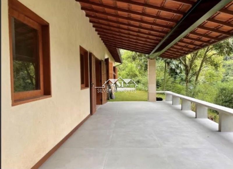 Casa à venda com 3 quartos, 170m² - Foto 3