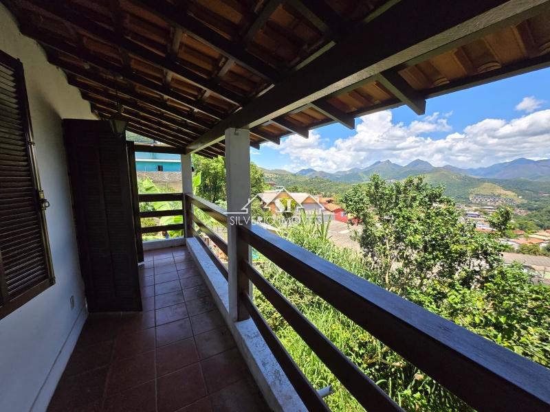 Casa em Nogueira - Petrópolis/RJ  - 3 Quartos