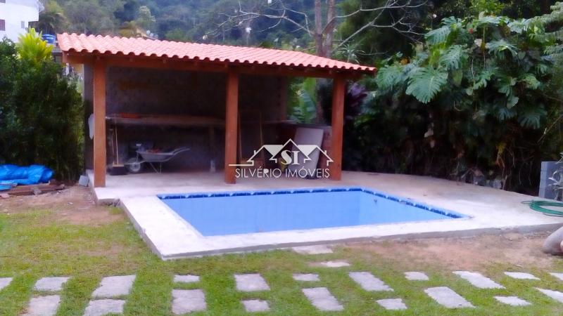 Casa à venda com 5 quartos, 240m² - Foto 7