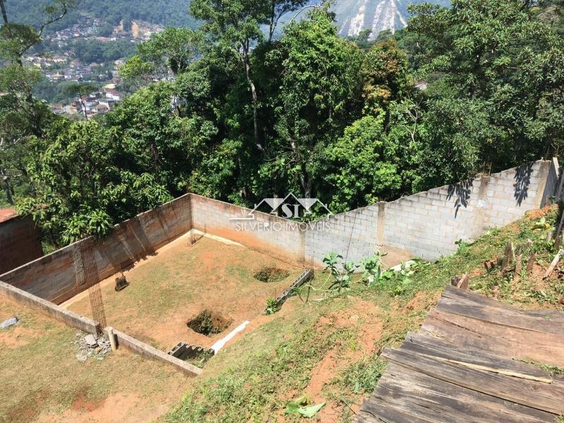 Terreno em Castelânea - Petrópolis/RJ 