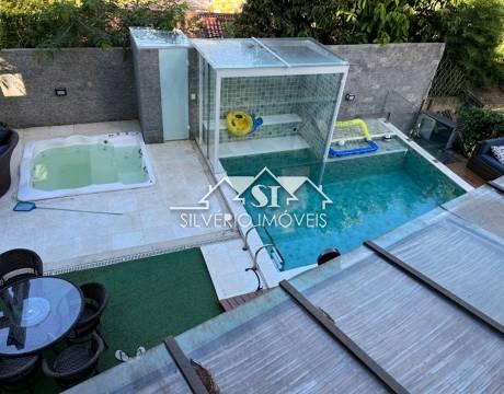 Casa à venda com 5 quartos, 200m² - Foto 5