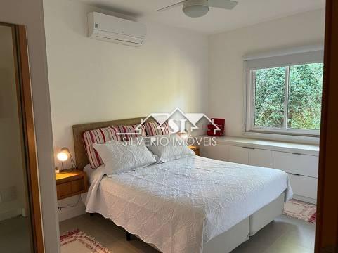 Casa à venda com 5 quartos, 200m² - Foto 17