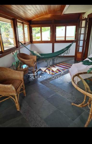 Casa à venda com 3 quartos, 400m² - Foto 9