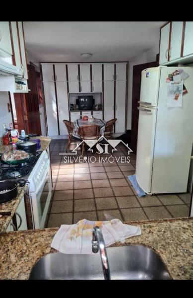 Casa à venda com 3 quartos, 400m² - Foto 11