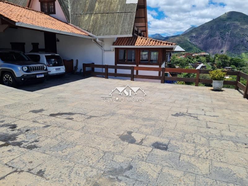 Casa à venda com 3 quartos, 400m² - Foto 13