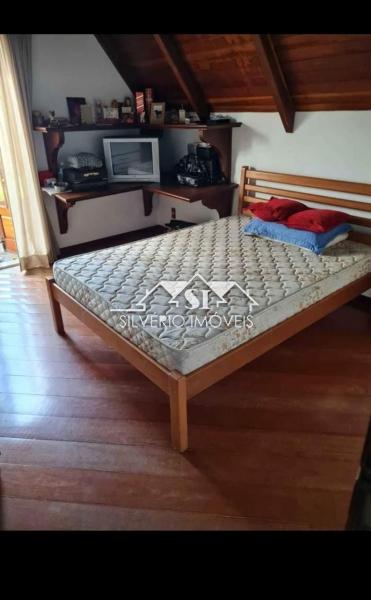 Casa à venda com 3 quartos, 400m² - Foto 17