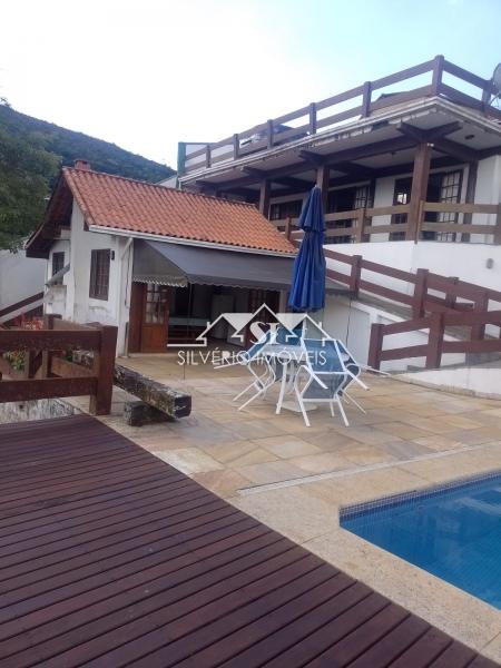 Casa à venda com 3 quartos, 400m² - Foto 29