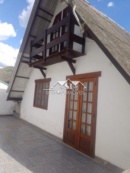 Casa à venda com 3 quartos, 400m² - Foto 3