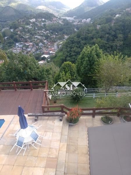 Casa à venda com 3 quartos, 400m² - Foto 48