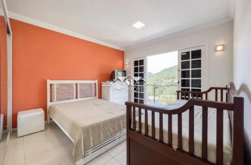 Casa à venda com 5 quartos, 480m² - Foto 9